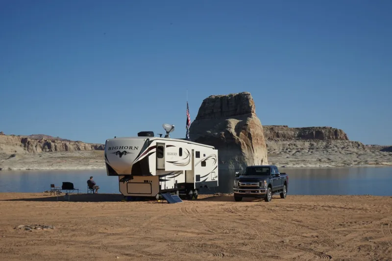 Recreational vehicle near an Arizona desert lake